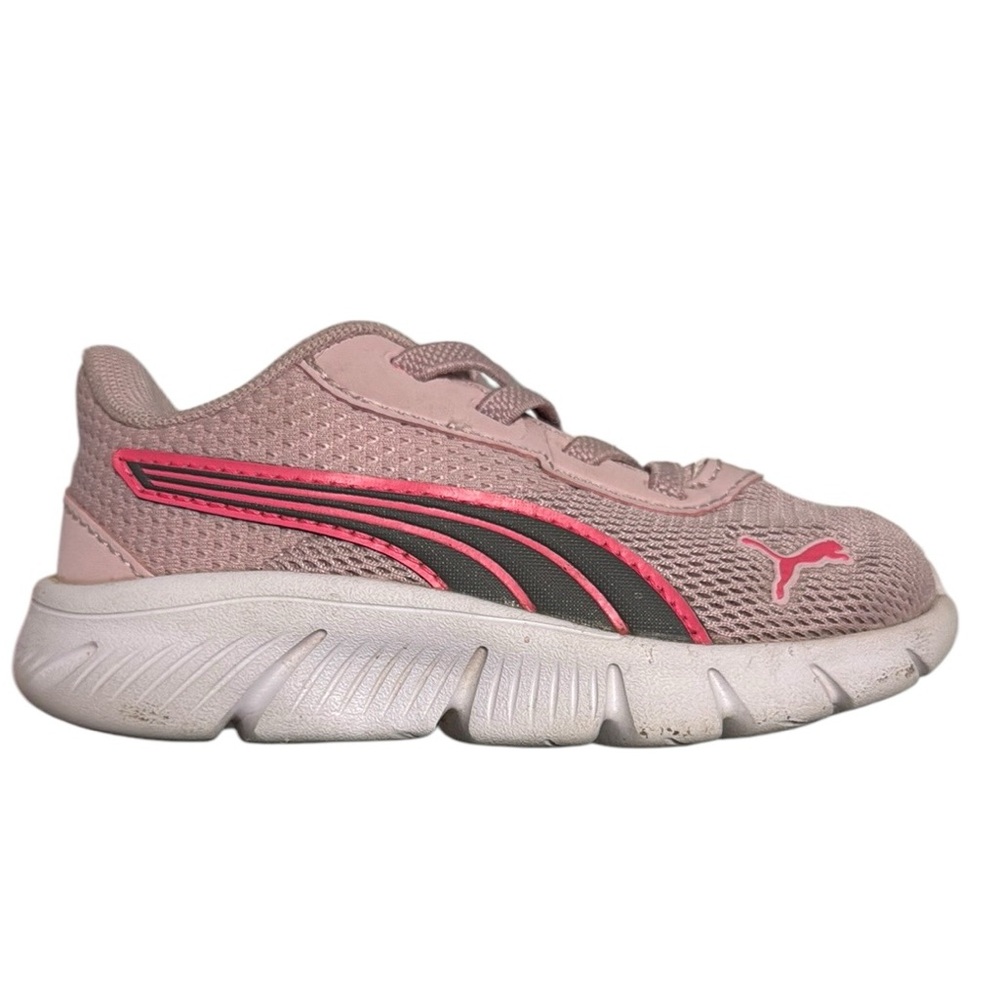 PUMA toddler athletic shoes size 6 Rosie pink
